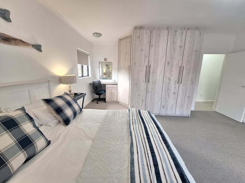5 Bedroom Property for Sale in Reebok Western Cape
